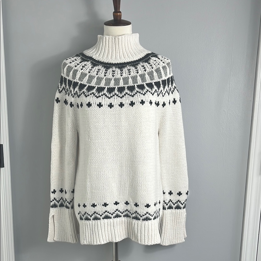 LOFT Black and Cream Fair Isle Sweater Cozy Fall Winter Sweater